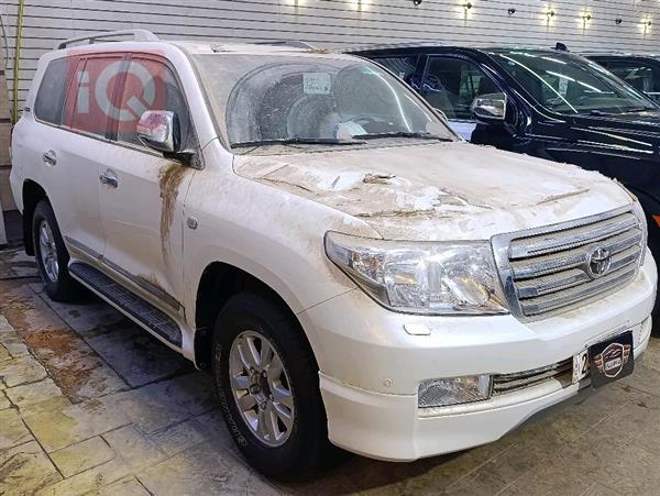 Toyota for sale in Iraq